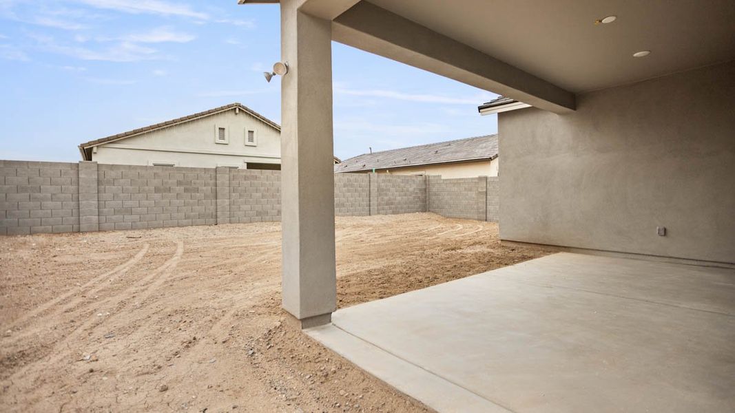 Representative exterior details of a home built from the Palo Verde by D.R. Horton in Apache Farms, Buckeye (Image 3). Representative exterior details of a home built from the Palo Verde by D.R. Horton in Apache Farms, Buckeye (Image 3).