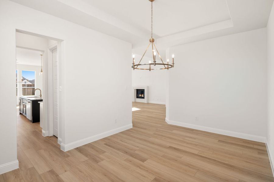 Spacious, unfurnished interior of a new home in Cambridge Crossing, Celina (Image 26).