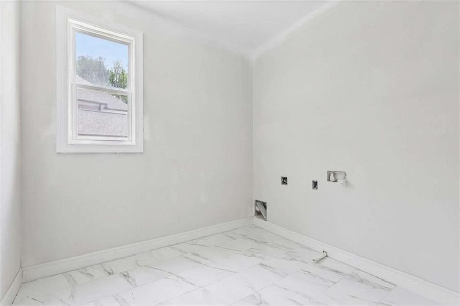Spacious, unfurnished interior of a new home in Whitestone, Douglasville (Image 37).