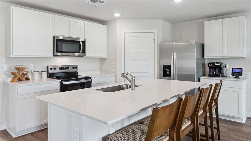 Furnished interior view inside a new home in Bradbury Creek, Haines City (Image 10).