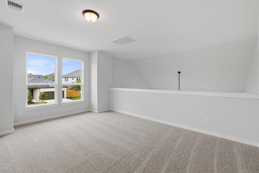 Spacious, unfurnished interior of a new home in Heritage, Dripping Springs (Image 33).
