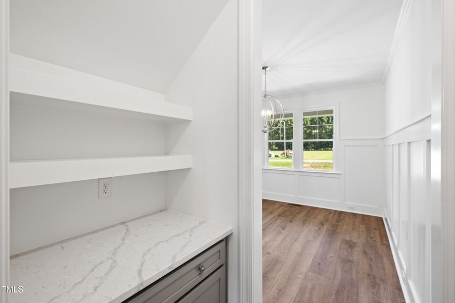 9AE2658E-1649-4A14-A050-5572B2F5F1F6