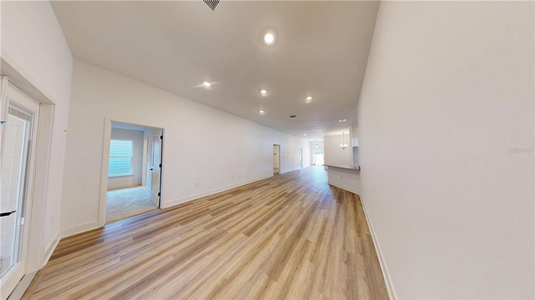 Spacious, unfurnished interior of a new home in , Alachua (Image 29).