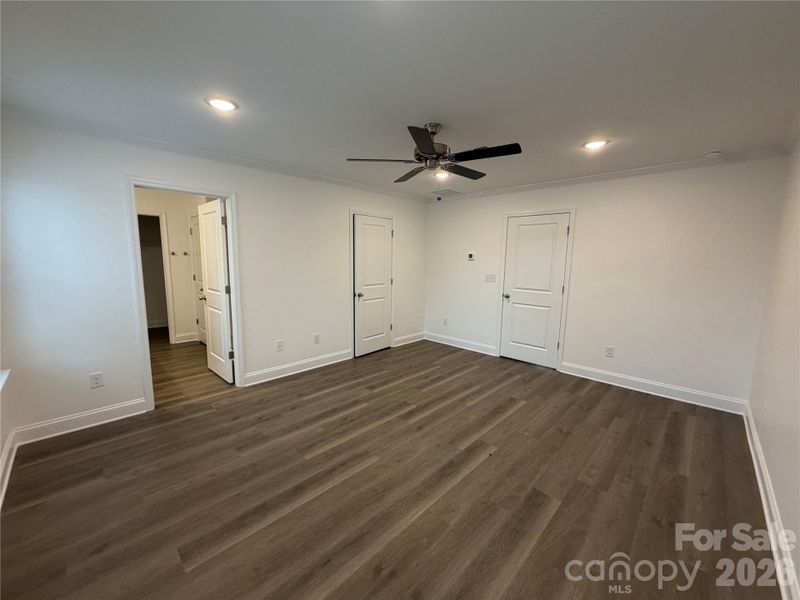 Spacious, unfurnished interior of a new home in , Denver (Image 6).