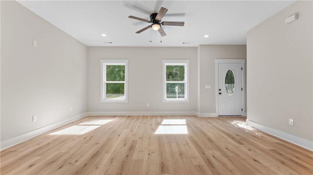 Spacious, unfurnished interior of a new home in , Rome (Image 14).