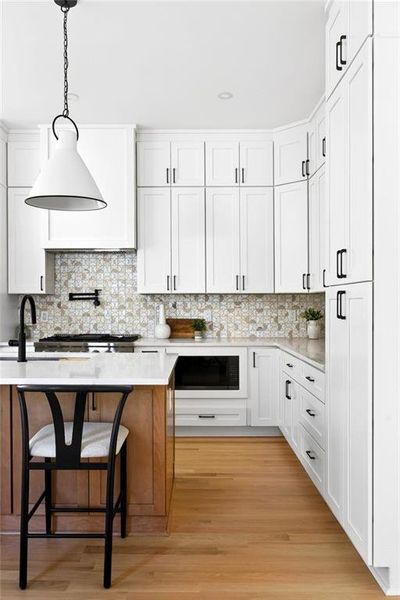 Furnished interior view inside a new home in , Atlanta (Image 12).