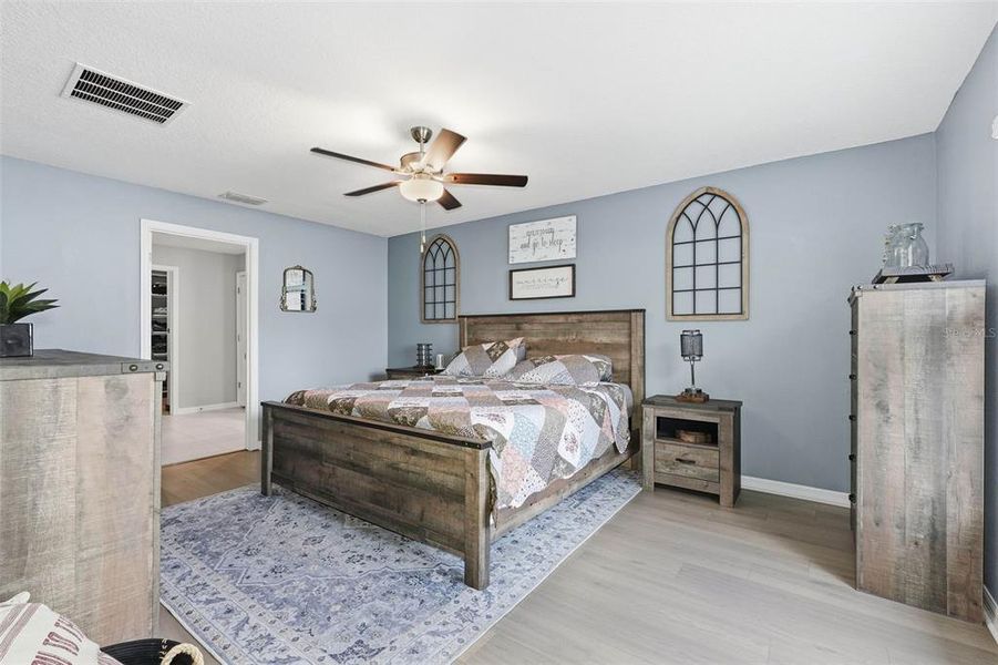 Furnished interior view inside a new home in Verano: The Estates, Spring Hill (Image 15). Furnished interior view inside a new home in Verano: The Estates, Spring Hill (Image 15).