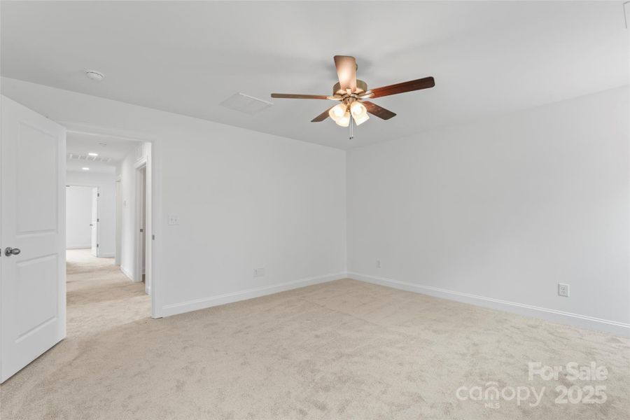 Spacious, unfurnished interior of a new home in , Kannapolis (Image 28).