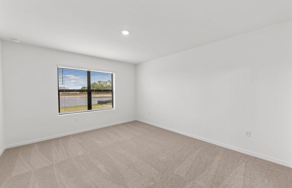 Spacious, unfurnished interior of a new home in Whispering Lakes, Lehigh Acres (Image 23).