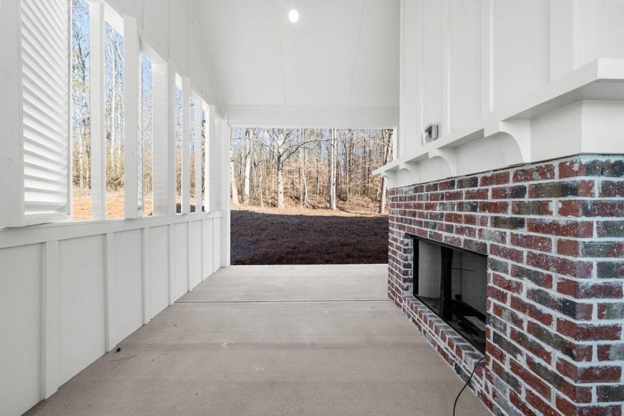 Image 43 of a home in .