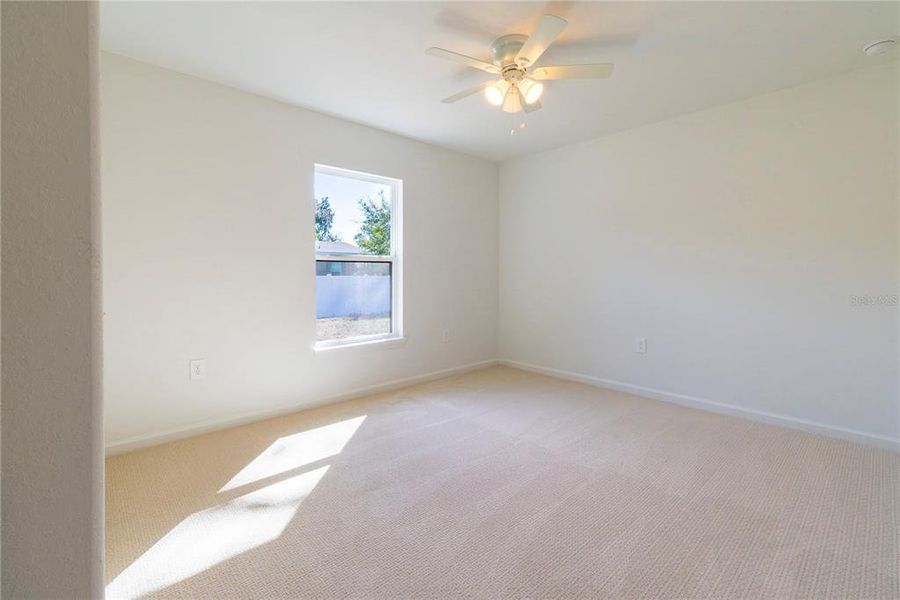 Spacious, unfurnished interior of a new home in , Lakeland (Image 27).