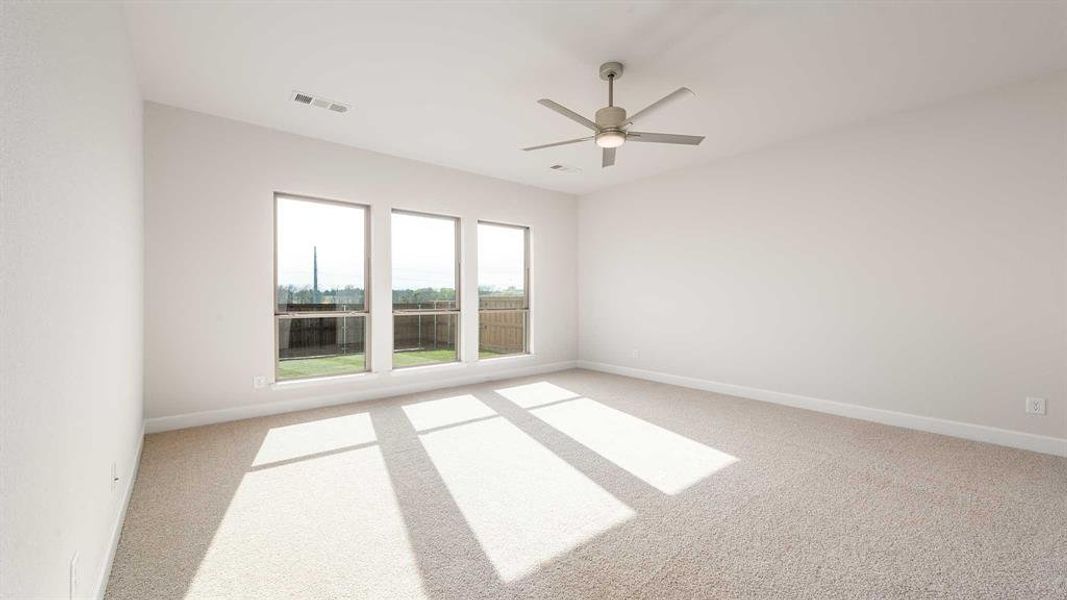 Spacious, unfurnished interior of a new home in Terraces 72', Rockwall (Image 18).