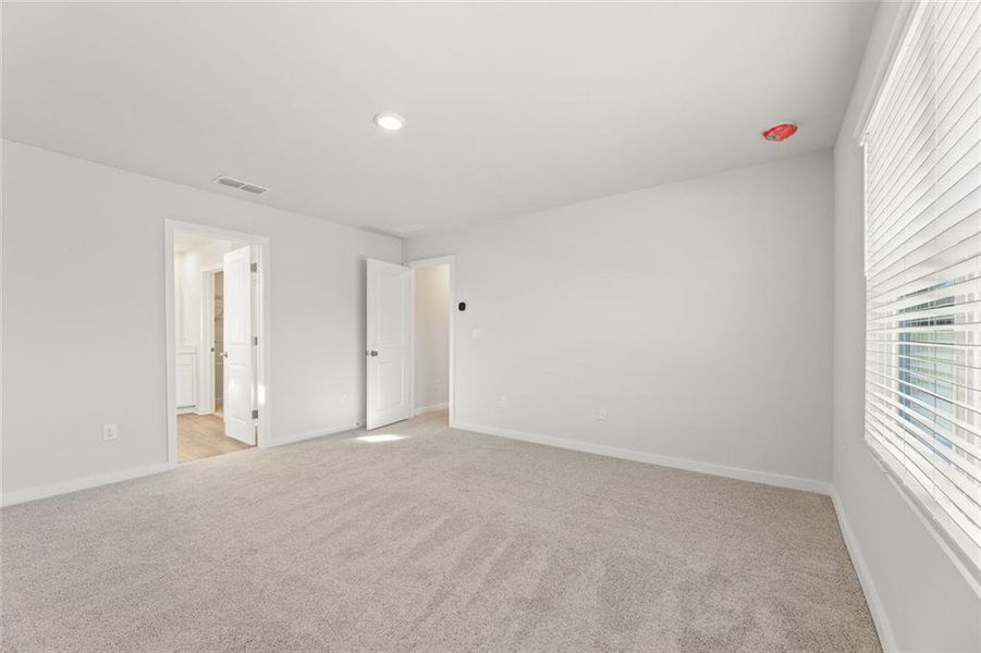Spacious, unfurnished interior of a new home in Belleview Manor, Fairburn (Image 22).