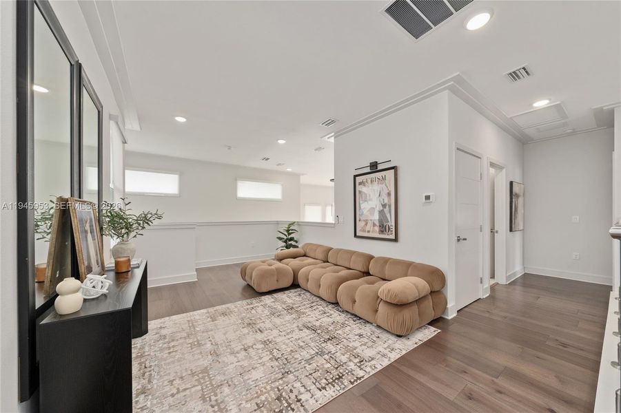 Furnished interior view inside a new home in , Davenport (Image 25).