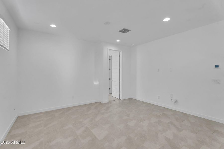 17-web-or-mls-Flower-13