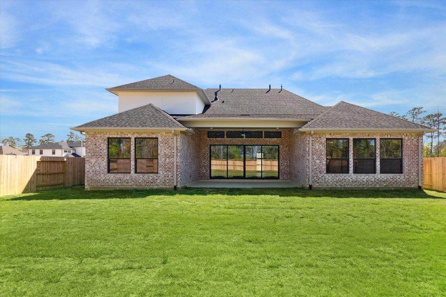 Exterior rear Exterior rear