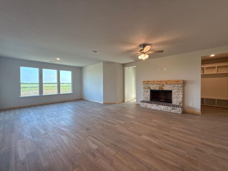 Spacious, unfurnished interior of a new home in Clear Sky Addition, Valley View (Image 5).