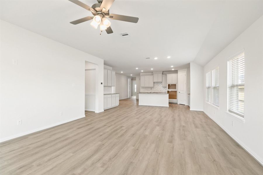 Image 20 of a home in Cypress Green. Image 20 of a home in Cypress Green.