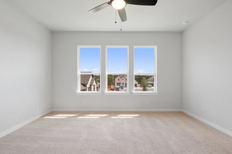 Spacious, unfurnished interior of a new home in Lariat, Liberty Hill (Image 41).