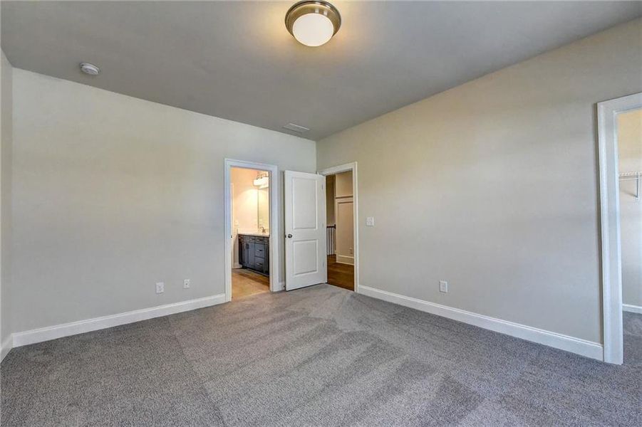 Spacious, unfurnished interior of a new home in Bellmoore Park, Duluth (Image 61).