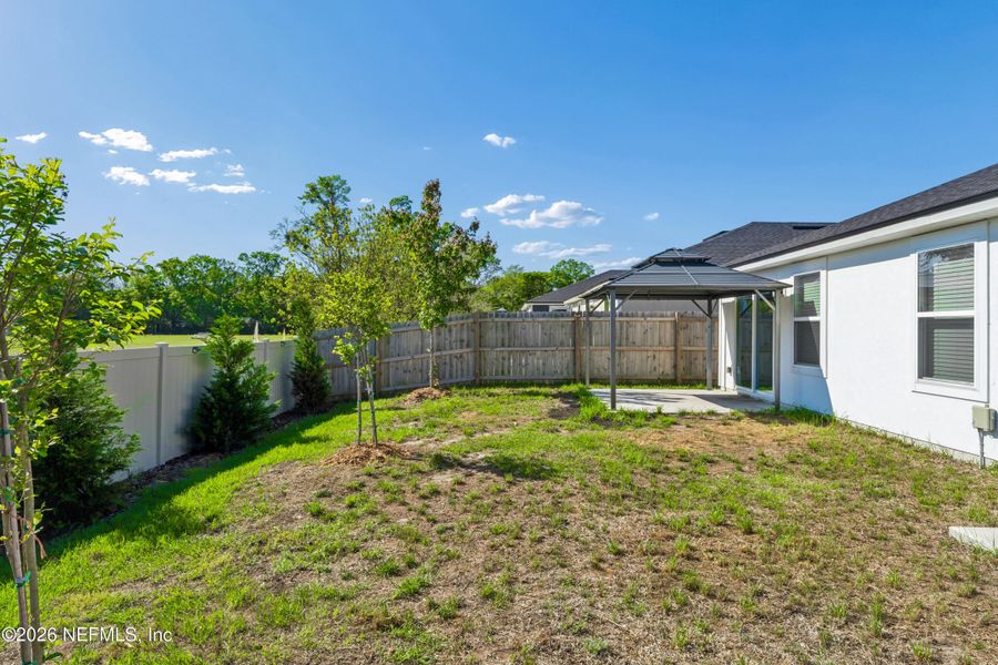 Exterior details and patio area of a home in , Jacksonville (Image 18).