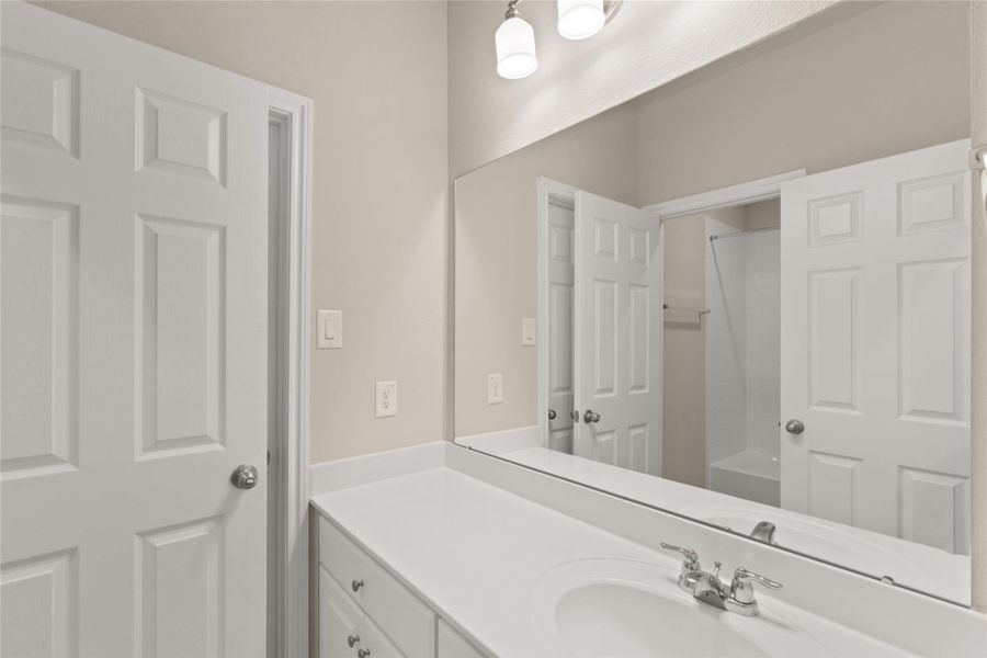 Note: Sample product photo. Actual exterior and interior selections may vary by homesite. Photo may be virtually staged
