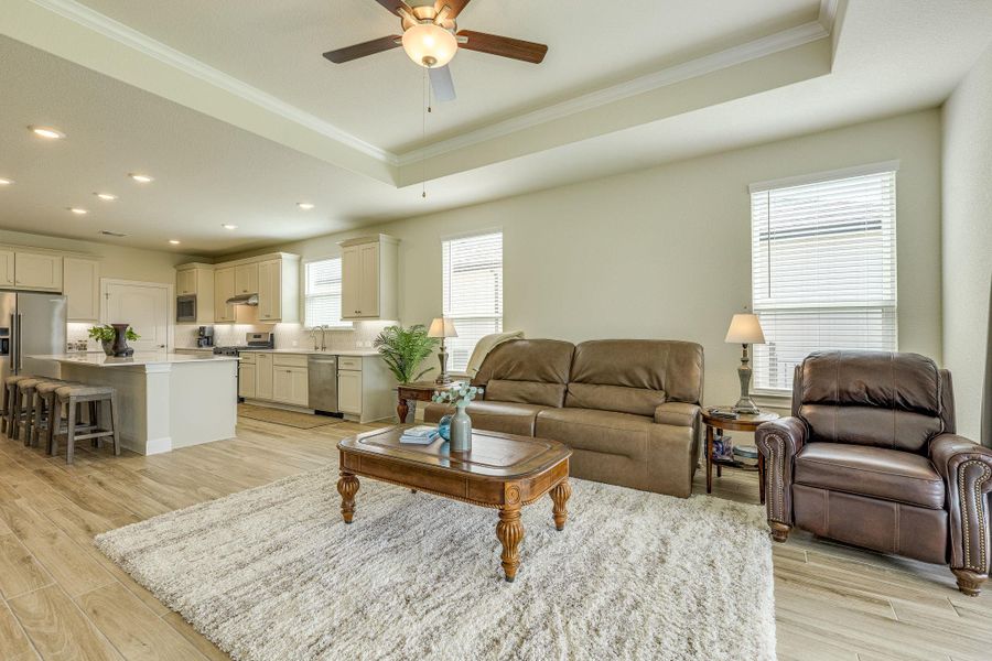 Spacious living area, open to the kitchen with lots of natural light