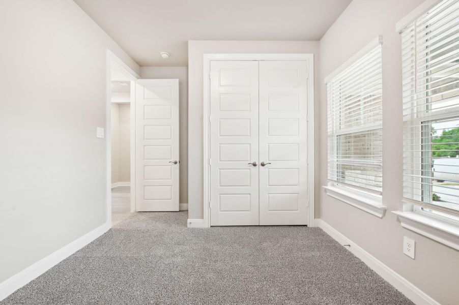 Photo is not of the actual home but is an inspirational photo of builder’s model home and may depict options, furnishings, and/or decorator features that are not included. Photo is not of the actual home but is an inspirational photo of builder’s model home and may depict options, furnishings, and/or decorator features that are not included.