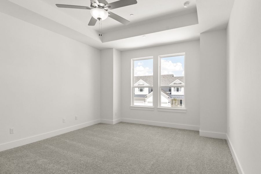 Spacious, unfurnished interior of a new home in Avery Centre, Round Rock (Image 18).