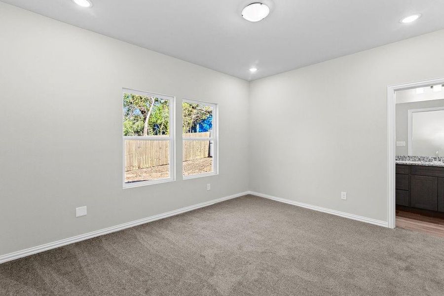 Spacious, unfurnished interior of a new home in , Fort Worth (Image 23).