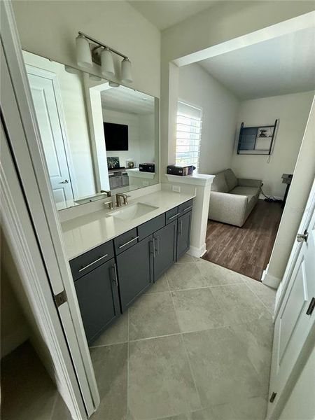 Furnished interior view inside a new home in , Orlando (Image 14).