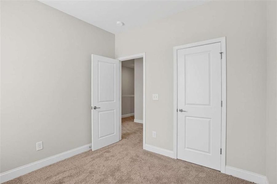 Spacious, unfurnished interior of a new home in Morning Creek Forest, South Fulton (Image 18).