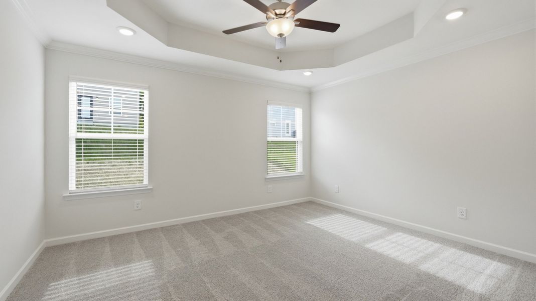 Spacious, unfurnished interior of a new home in Wheatfield, Shelbyville (Image 20).