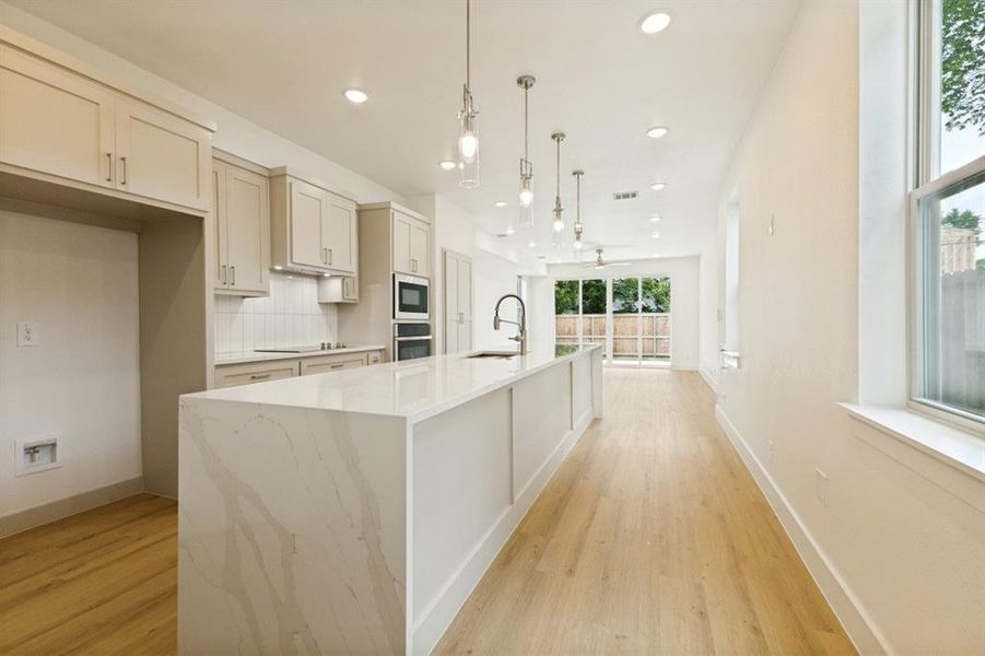 Furnished interior view inside a new home in , Dallas (Image 10).