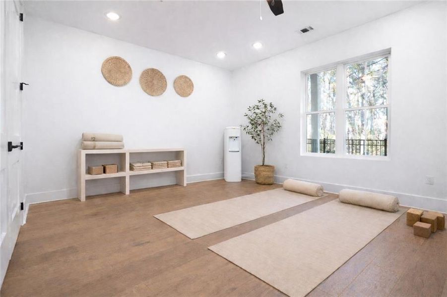 Spacious, unfurnished interior of a new home in , Alpharetta (Image 24).