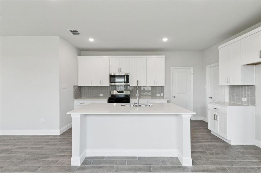 Furnished interior view inside a new home in Bellagio, Forney (Image 10).