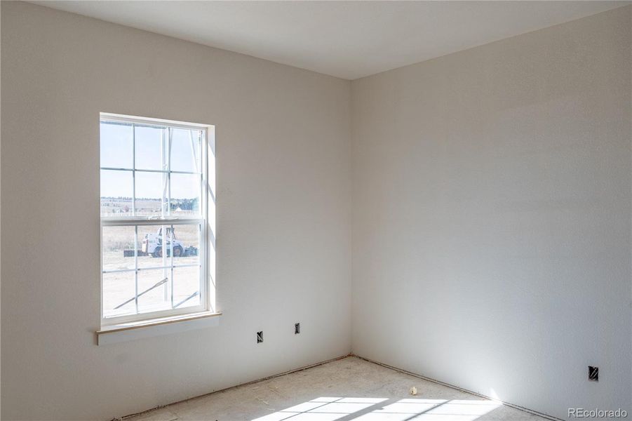 Spacious, unfurnished interior of a new home in , Elizabeth (Image 4).