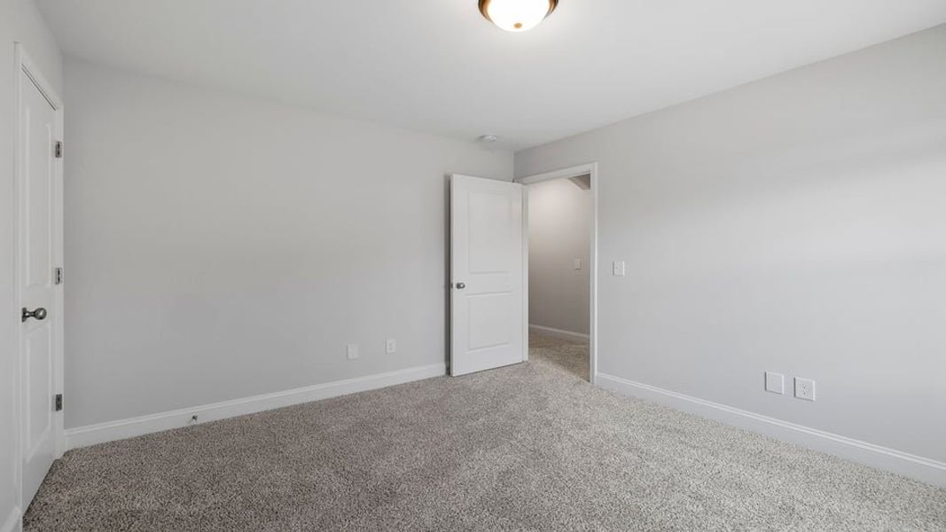 Spacious, unfurnished interior of a new home in Rutledge Estates, Woodruff (Image 29).