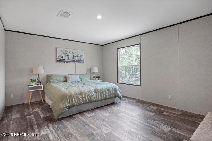 Furnished interior view inside a new home in , Middleburg (Image 16).