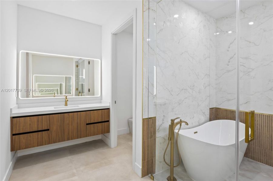 Furnished interior view inside a new home in , Cape Coral (Image 9).