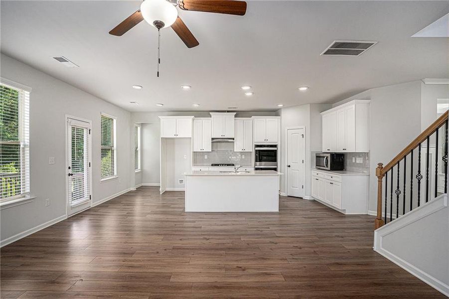 Image 44 of a home in .