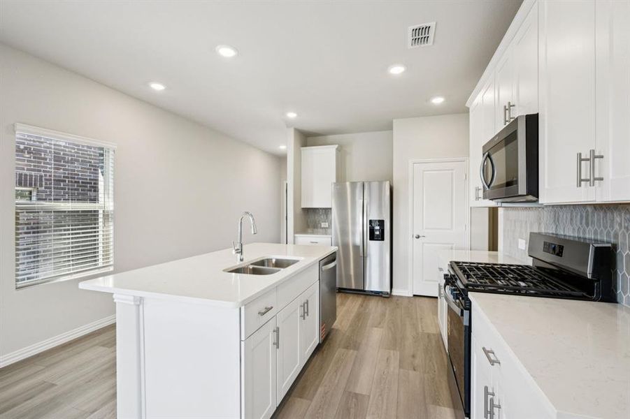 Photo is not of the actual home, but is an inspirational photo of builder’s model home and may depict options, furnishings, and/or decorator features that are not included. Photo is not of the actual home, but is an inspirational photo of builder’s model home and may depict options, furnishings, and/or decorator features that are not included.