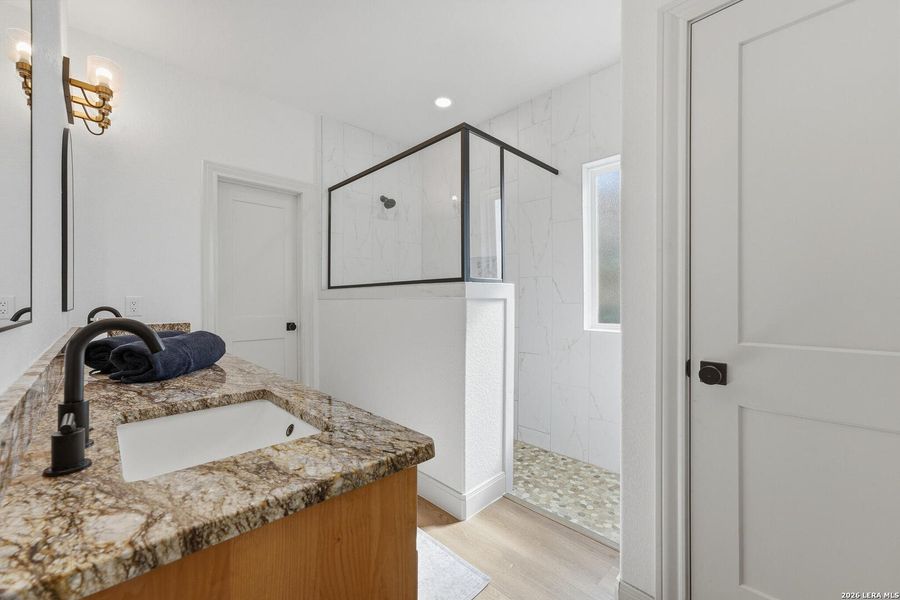 Furnished interior view inside a new home in , La Vernia (Image 7).