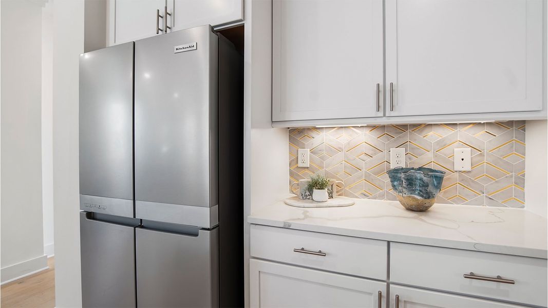 Representative furnished interior of a home built from the Brayden by D.R. Horton in Parkside, Santa Rosa Beach (Image 13).