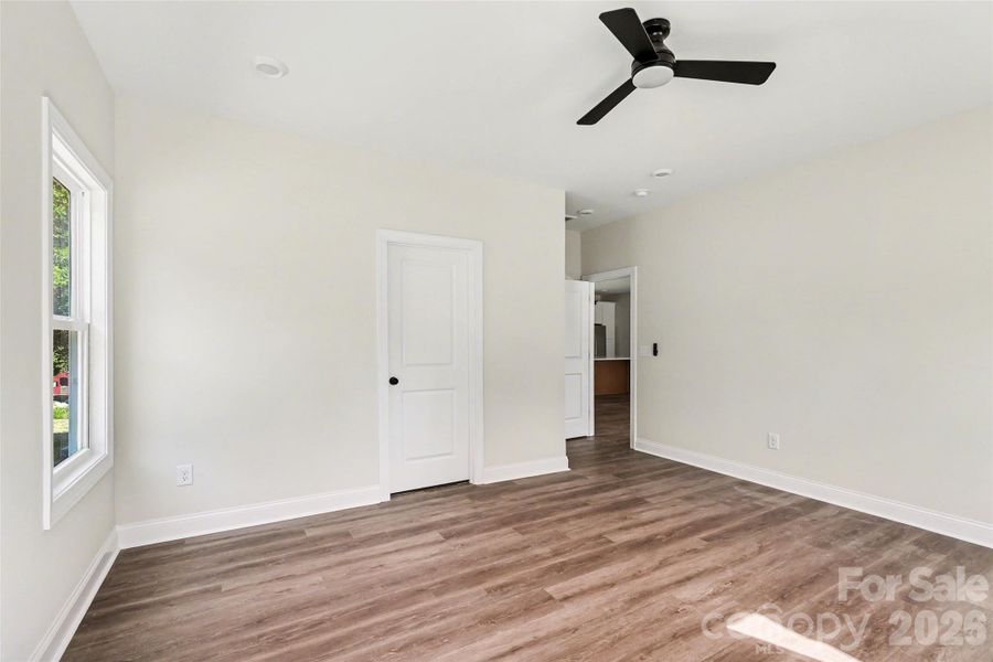 Spacious, unfurnished interior of a new home in , Gastonia (Image 18).