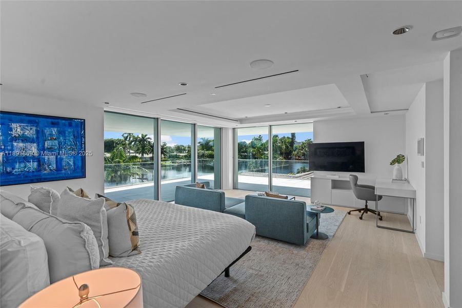 Furnished interior view inside a new home in , Fort Lauderdale (Image 12).
