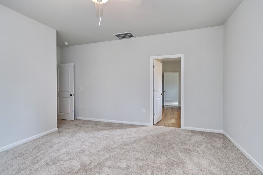 Spacious, unfurnished interior of a new home in Jordan Grove, Conway (Image 24).