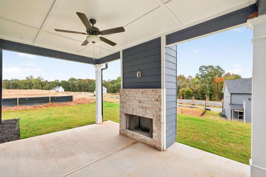 Exterior details and patio area of a home in Red Bird Manor, Jefferson (Image 3).