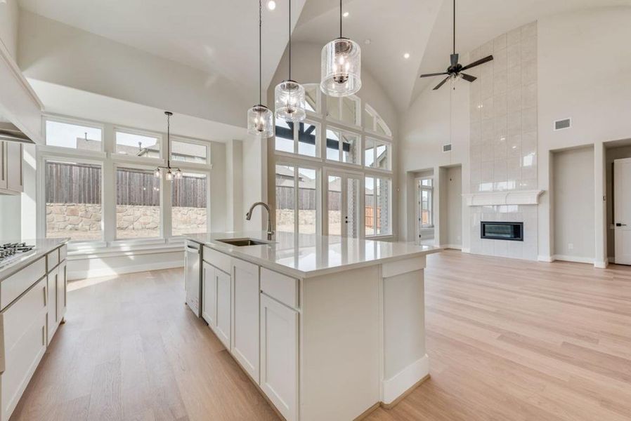 Furnished interior view inside a new home in Somerset Park, Rockwall (Image 11).