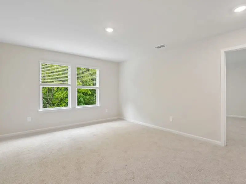 Spacious, unfurnished interior of a new home in Harmony Manor, Fairburn (Image 18).